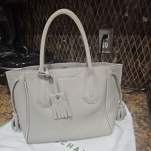 Longchamp Penelope .medium Sold 3_7 26 Elsewhere